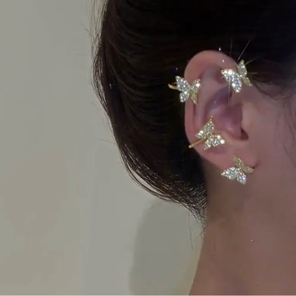 2 pcs | Elegant & Chic Zircon Butterflies Butterfly Ear Cuffs Clips No Piercing